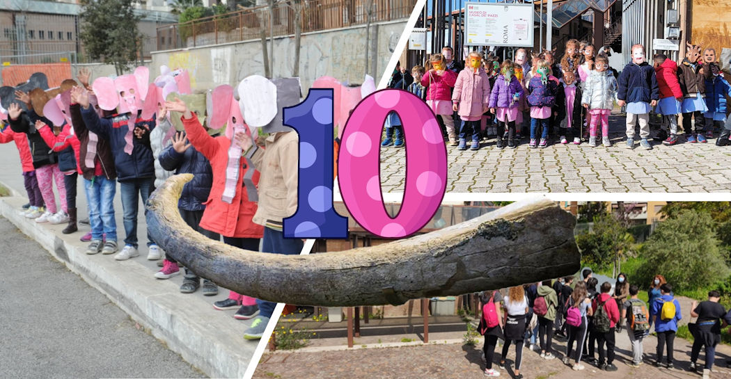 Al Museo di Casal de’ Pazzi si festeggiano i dieci anni dalla sua apertura: nel 2015, bambini con mascherine da animali preistorici salutano fuori dal Museo (a sinistra), proprio come una classe di scuola dell’infanzia nel 2025 (a destra, in alto). Al Museo di Casal de’ Pazzi si festeggiano i dieci anni dalla sua apertura: nel 2015, bambini con mascherine da animali preistorici salutano fuori dal Museo (a sinistra), proprio come una classe di scuola dell’infanzia nel 2025 (a destra, in alto).