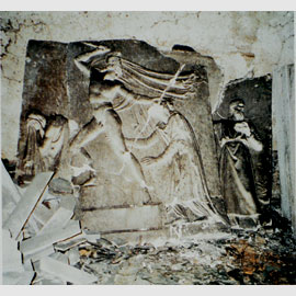 Antonio Canova, La morte di Priamo, rielievo a stucco, prima del restauro